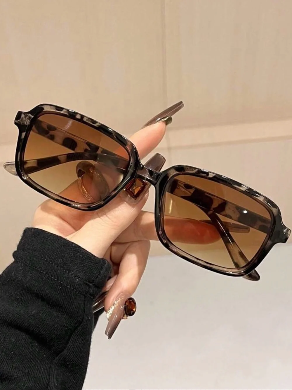 SHEIN Brown Tortoiseshell Rectangular Sunglasses